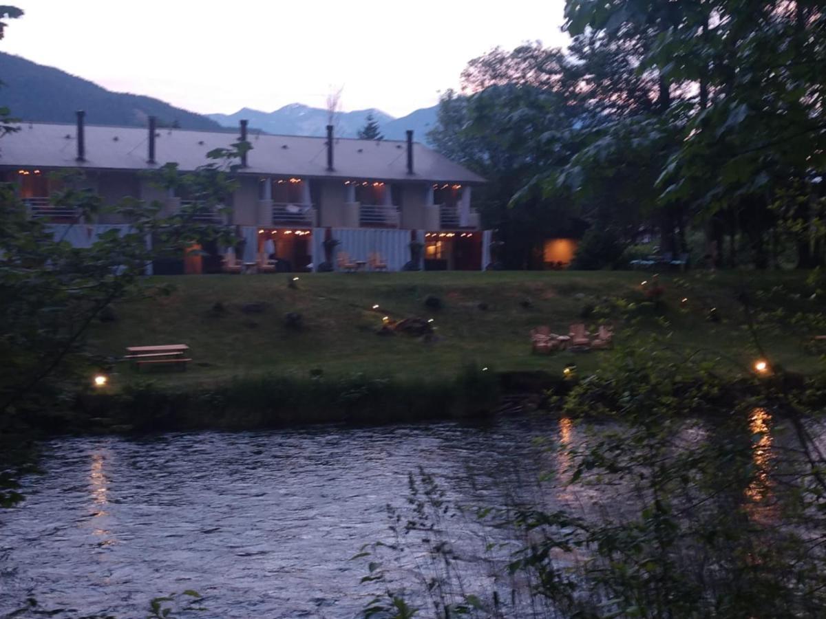 Moon River Suites #1 North Bend Zewnętrze zdjęcie